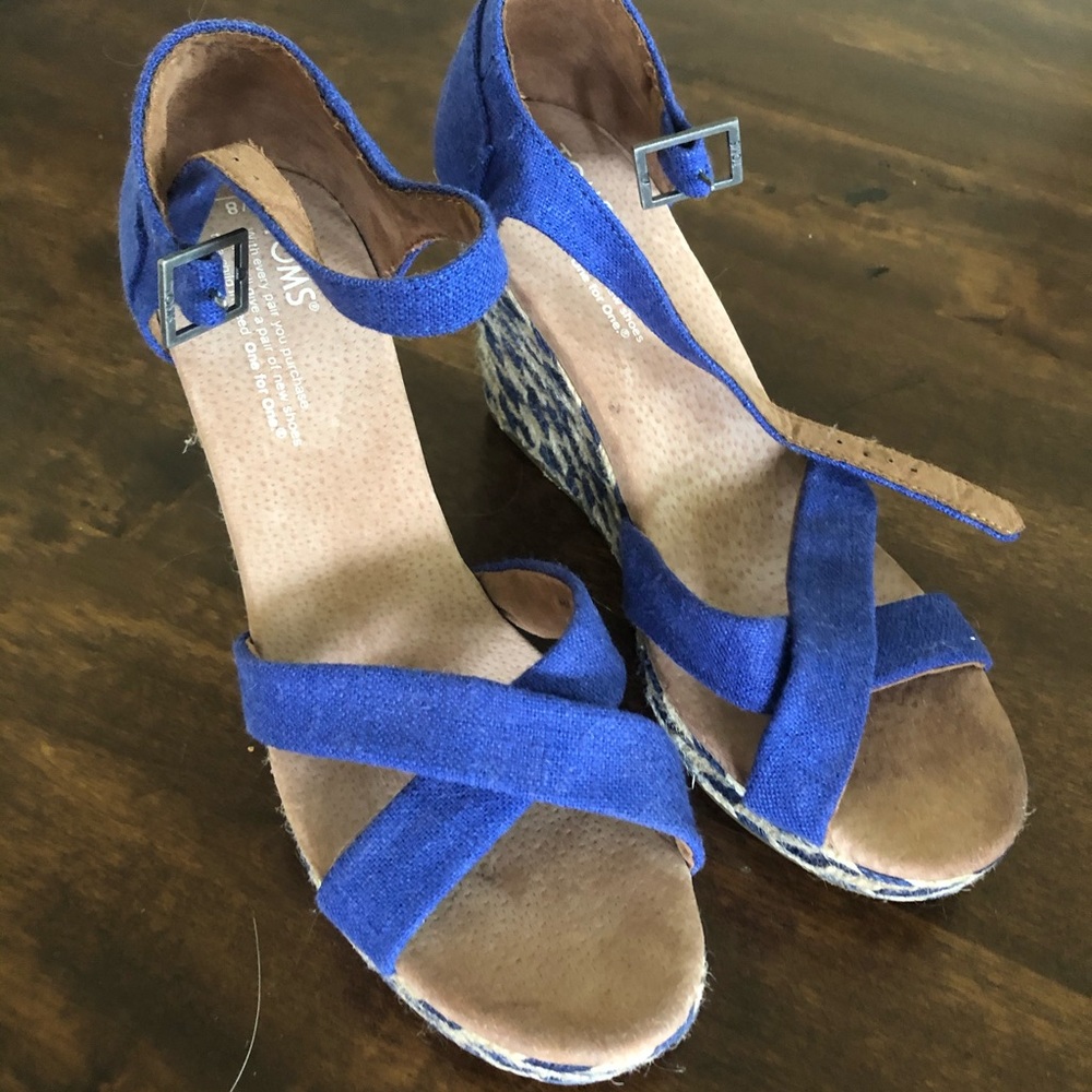 Toms wedges size 8
